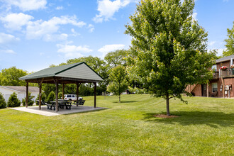 American Village Apartments in Lebanon, OH - Foto de edificio - Building Photo