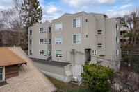 Golf View Apartments in Seattle, WA - Foto de edificio - Building Photo