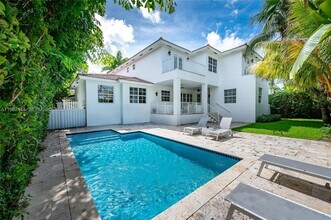 760 Glenridge Rd in Key Biscayne, FL - Building Photo - Building Photo