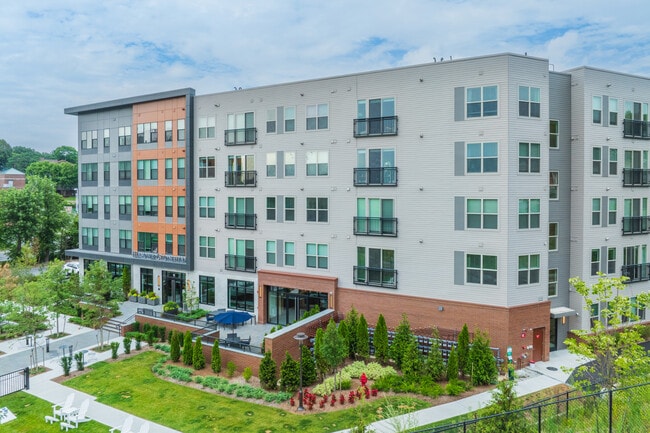 Hanover Stoneham in Stoneham, MA - Building Photo - Building Photo