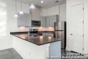 211 San Salvador Ave in San Antonio, TX - Building Photo - Building Photo