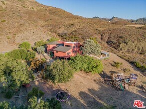 34136 Mulholland Hwy in Malibu, CA - Building Photo - Building Photo