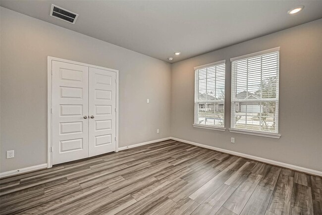 property at 1214 Dry Cork Cir