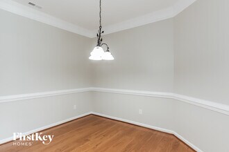 7860 Cotswold Ct in Charlotte, NC - Foto de edificio - Building Photo