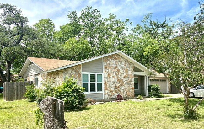 10801 Hard Rock Rd in Austin, TX - Building Photo - Building Photo