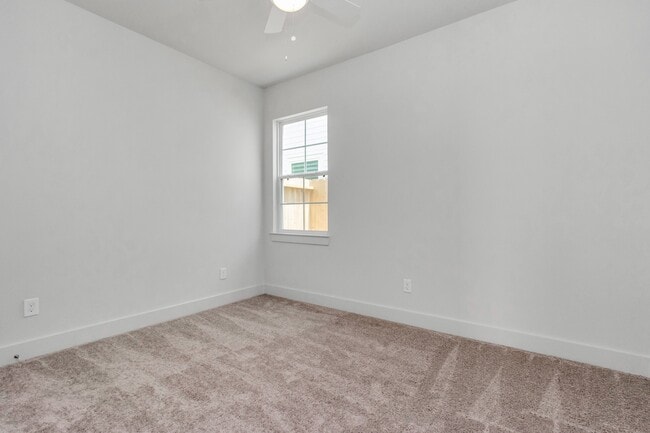 property at 2007 Bauer Dr