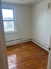 88 Samsondale Ave in West Haverstraw, NY - Building Photo - Building Photo
