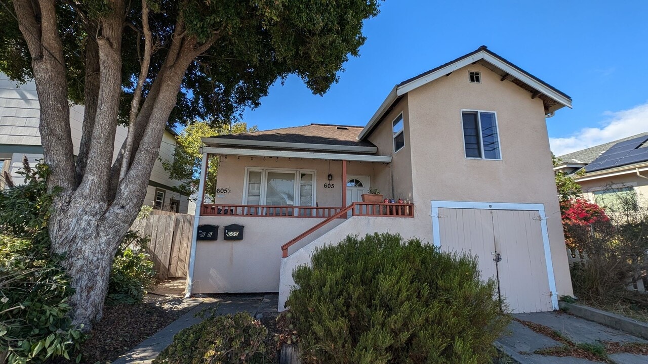 605 Seabright Ave in Santa Cruz, CA - Building Photo
