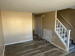 4881 Basswood Dr in Loveland, CO - Foto de edificio - Building Photo