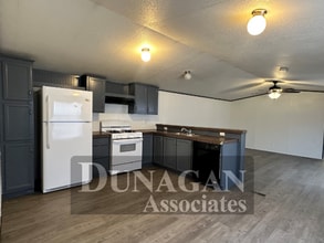 3824 Briarwood St in Carlsbad, NM - Building Photo - Building Photo