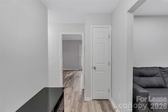 6628 Cool Water Ct in Charlotte, NC - Building Photo - Building Photo