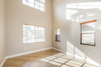 21101 SW 88th Ct in Cutler Bay, FL - Foto de edificio - Building Photo