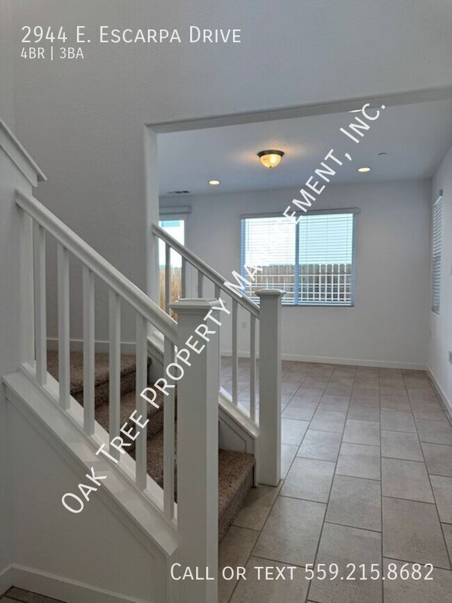 2944 E Escarpa Dr in Fresno, CA - Building Photo - Building Photo