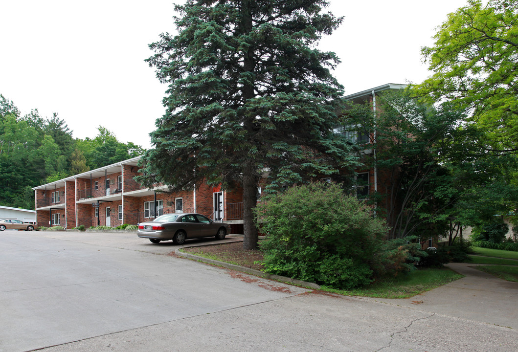 Loring Apartments in River Falls, WI - Building Photo