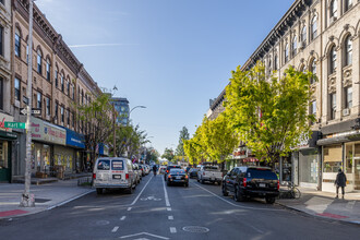 301 Knickerbocker Ave in Brooklyn, NY - Building Photo - Building Photo