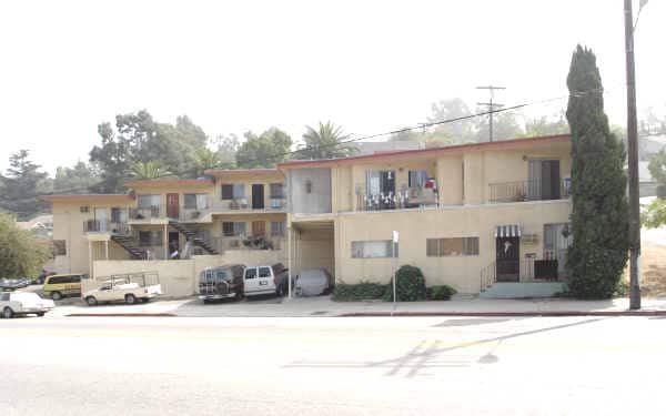 2147 Baxter St in Los Angeles, CA - Building Photo