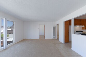 137 Simi Ave in Oxnard, CA - Building Photo - Building Photo