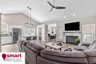 944 Wellesley Pl Dr in Chesterfield, MO - Building Photo - Building Photo