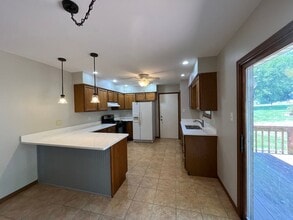852 Burr Oak Dr in Chesterton, IN - Building Photo - Building Photo