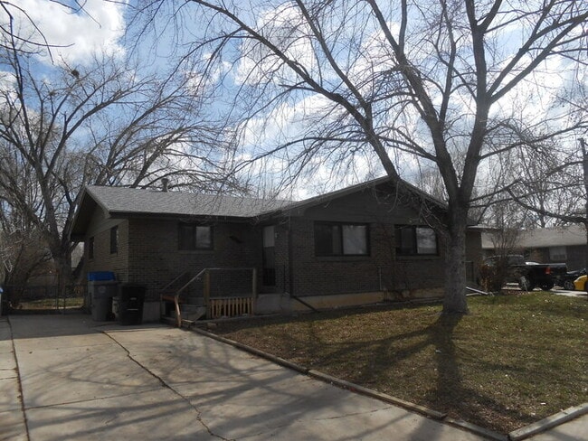 property at 720 Meeker St