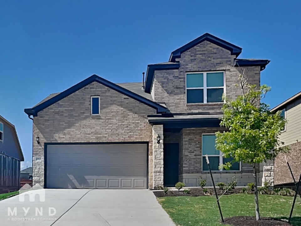 16820 Santiaguillo Trce in Manor, TX - Building Photo