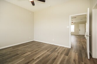 18700 Crescent Trails Cir in Montgomery, TX - Building Photo - Building Photo