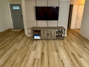 2817 Megan Ln in Fort Worth, TX - Building Photo - Building Photo