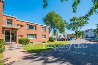 353 Main St in East Hartford, CT - Building Photo - Building Photo