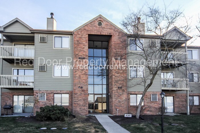 4381 Village Pkwy Cir W-Unit -3 in Indianapolis, IN - Building Photo