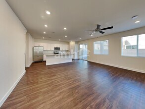 8844 Carmine Cob Ave in Las Vegas, NV - Building Photo - Building Photo