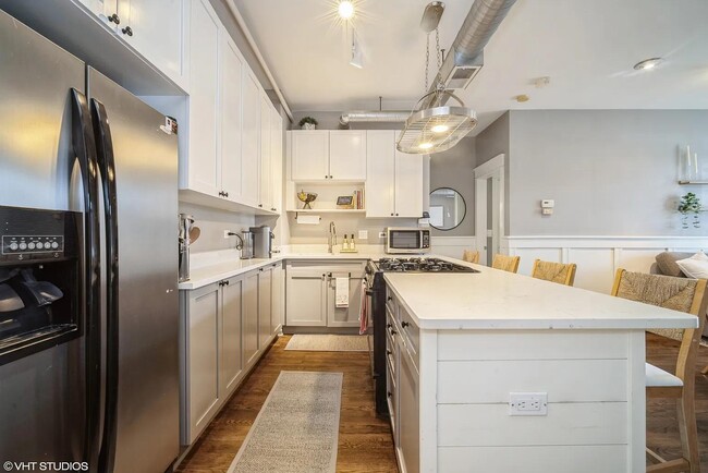 property at 1735 W Diversey Pkwy