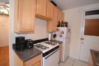 1251 W Henderson St, Unit M07H in Chicago, IL - Foto de edificio - Building Photo