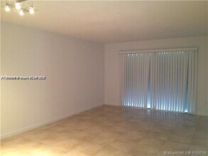15221 NE 6th Ave in Miami, FL - Building Photo - Building Photo