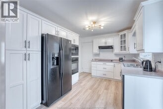 229 Riverview Ave in Windsor, ON - Building Photo - Building Photo