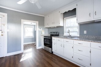 106 Murray St in Hillsborough, NC - Building Photo - Building Photo