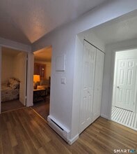 7 Padanaram Rd in Danbury, CT - Building Photo - Building Photo