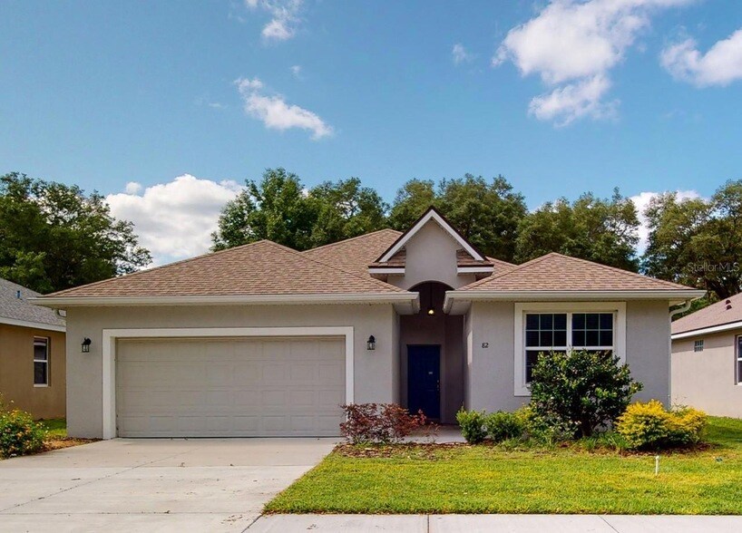 82 Eleven Oaks Cir in Eustis, FL - Building Photo