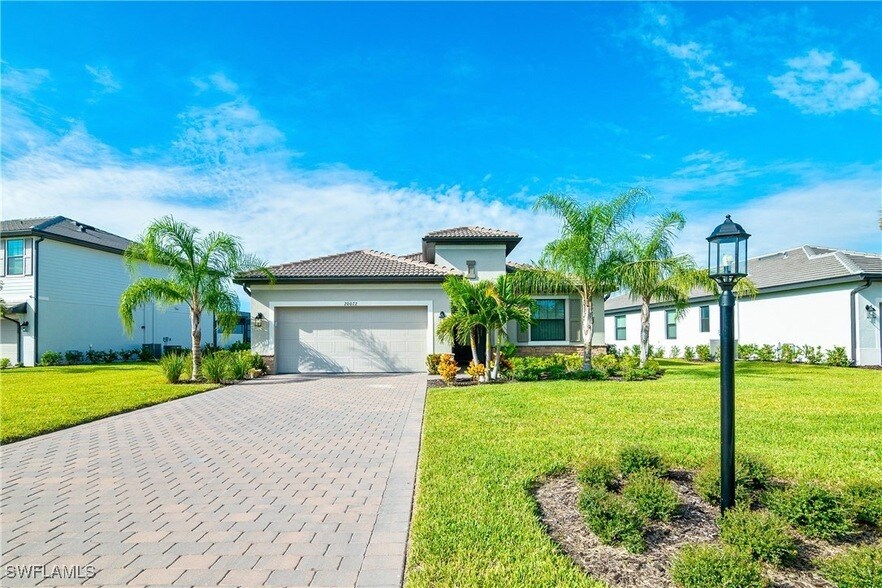 20072 Napa Loop, Unit 816-27 in Estero, FL - Building Photo