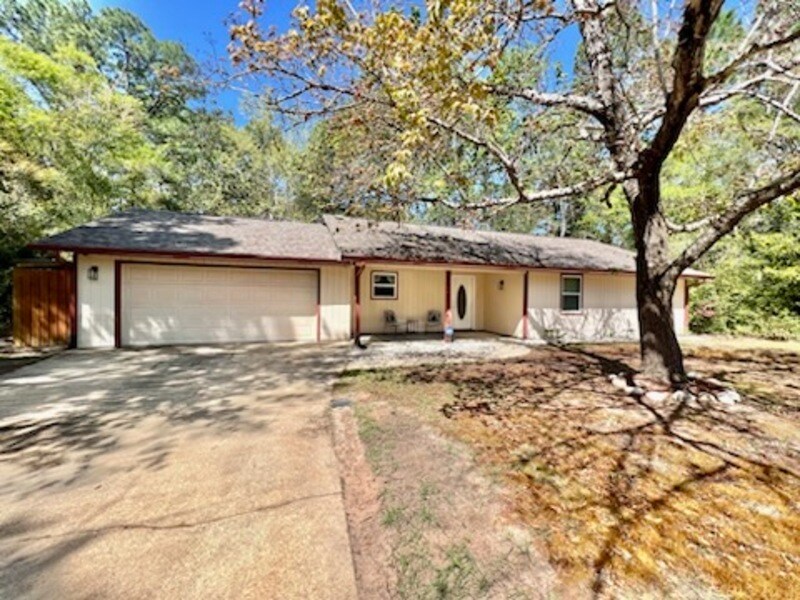 2849 Penn St in Navarre, FL - Building Photo