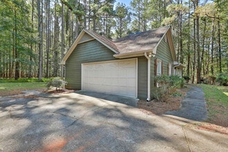 37 Seven Pines Cir in Newnan, GA - Building Photo - Building Photo