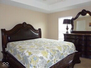 972 Orlando St in Carmel, IN - Building Photo - Building Photo