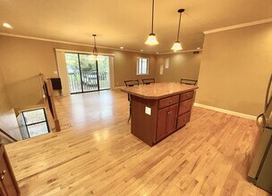 3888 Greenleaf Cir in Kalamazoo, MI - Building Photo - Building Photo