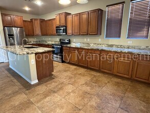 453 E Cactus Wren Dr in Casa Grande, AZ - Building Photo - Building Photo