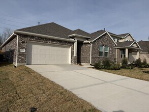 4723 Bay Vista Dr in Baytown, TX - Building Photo - Building Photo