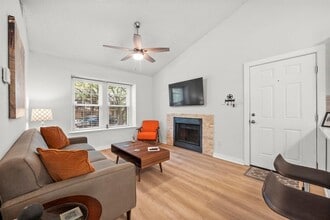 11821 Bittern Hollow in Austin, TX - Building Photo - Building Photo