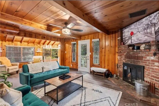 26776 CA-189 in Lake Arrowhead, CA - Foto de edificio - Building Photo