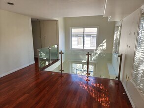 10389 Almayo Ave in Los Angeles, CA - Foto de edificio - Building Photo