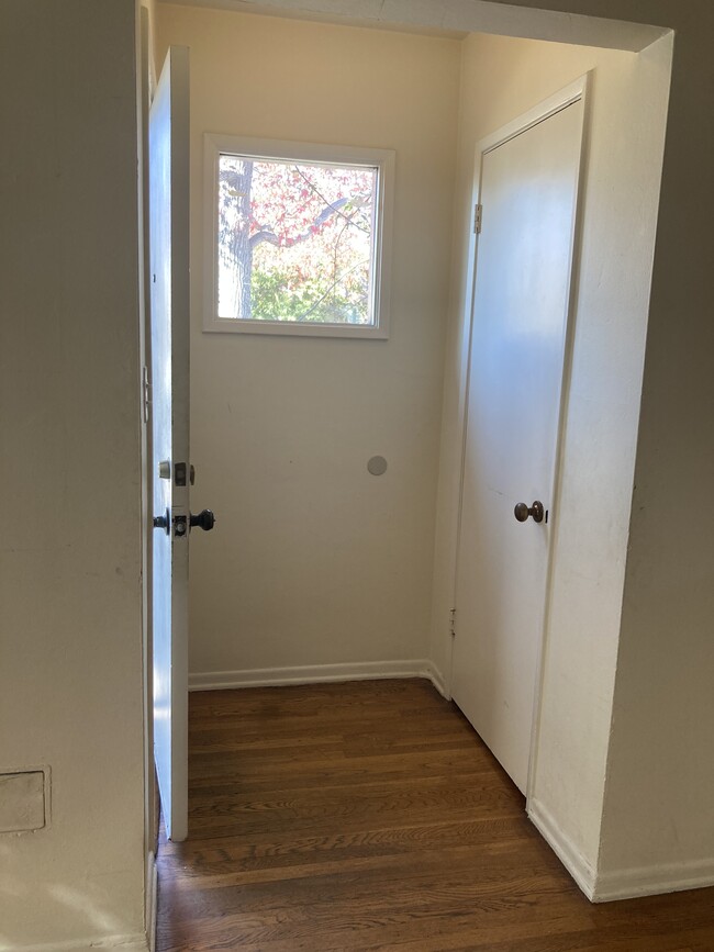 1242 S Point View St in Los Angeles, CA - Building Photo - Building Photo