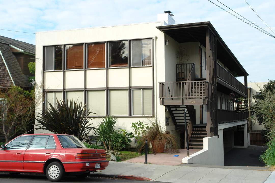 1528 Walnut St in Berkeley, CA - Foto de edificio