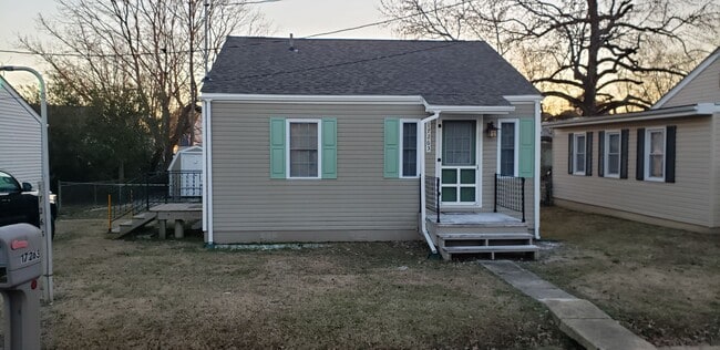 17263 Larimer St in Piney Point, MD - Foto de edificio - Building Photo